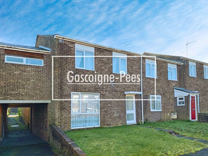 3 Bedroom Property To Rent In Quilter Road, Basingstoke, RG22