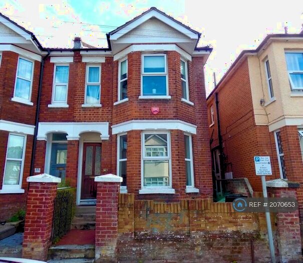 4 Bedroom Semi-Detached House To Rent In Burlington Road, Southampton, SO15