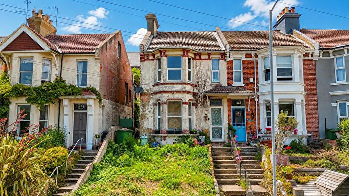 3 Bedroom End Of Terrace House For Sale In Harold Road, Hastings, TN35