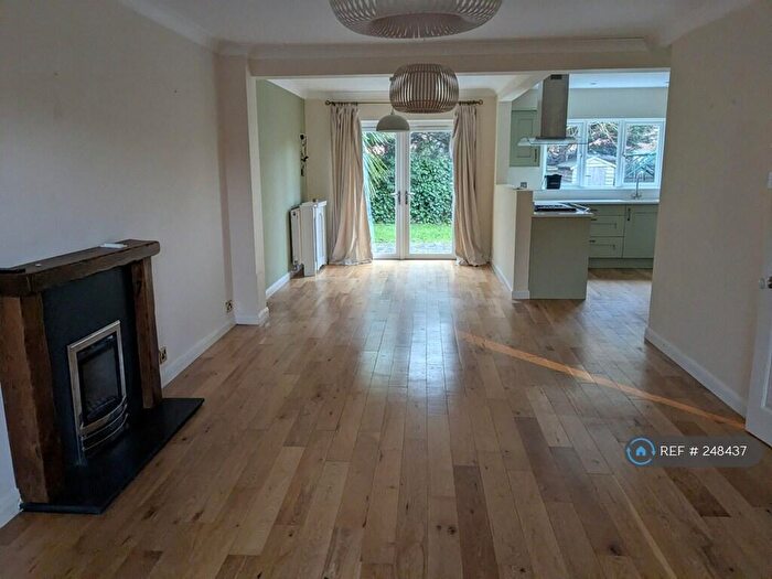 4 Bedroom Detached House To Rent In Sir Henry Parkes Road, Coventry, CV5