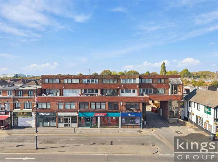1 Bedroom Flat For Sale In High Street, Cheshunt, Waltham Cross, EN8
