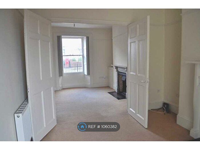 1 Bedroom Terraced House To Rent In Old Tiverton Road, Exeter, EX4