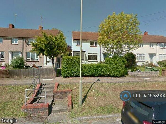 3 Bedroom Terraced House To Rent In Rinshall Road, Kent, BR5