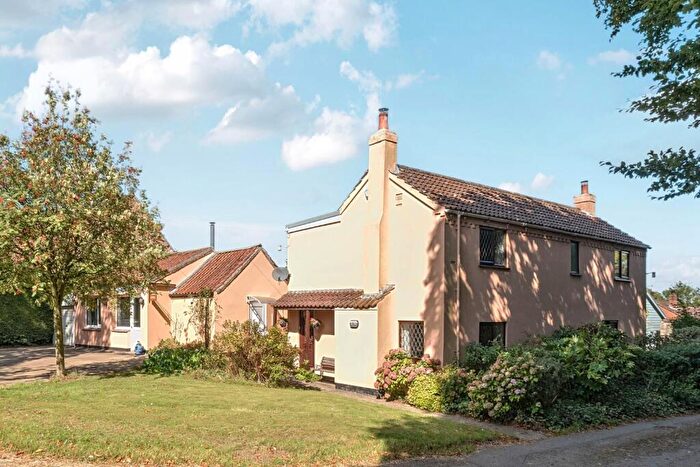 4 Bedroom Cottage For Sale In Fulletby, Horncastle, Lincs, LN9