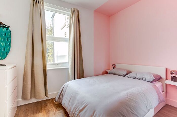 1 Bedroom Flat For Sale In Goldstone Road, Hove, BN3