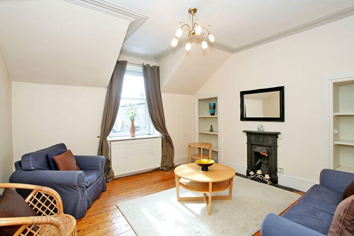 1 Bedroom Flat To Rent In Rosemount Place, Rosemount, Aberdeen, AB25