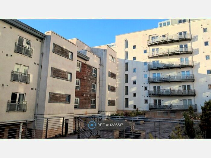 2 Bedroom Flat To Rent In Dunblane Street, Glasgow, G4