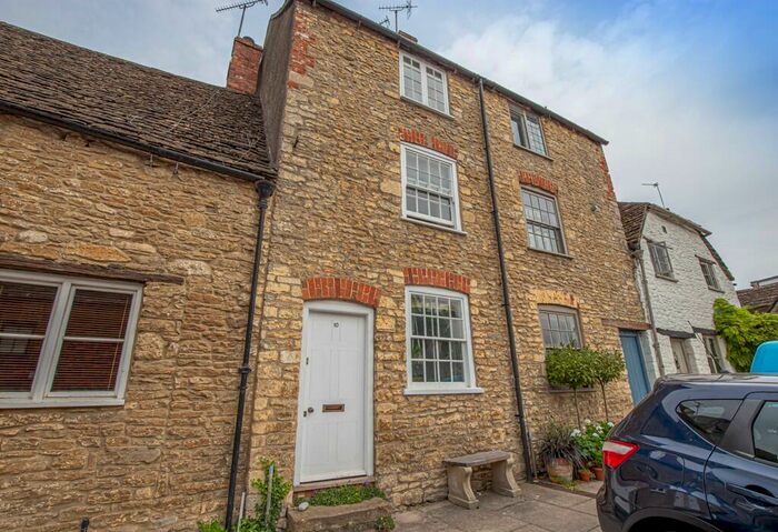 3 Bedroom Cottage To Rent In St. Johns Street, Malmesbury, Wiltshire, SN16