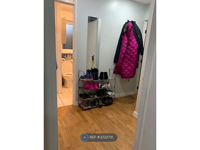 1 Bedroom Flat To Rent In King Arthur Close, London, SE15