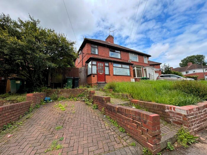 3 Bedroom Semi-Detached House To Rent In Pavilion Avenue, Smethwick, B67