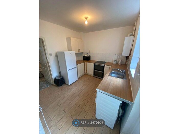 2 Bedroom End Of Terrace House To Rent In Nottingham, Nottingham, NG7