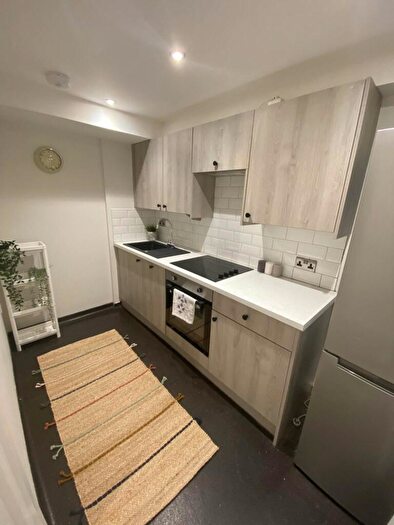 2 Bedroom Flat To Rent In Conyngham Road, Manchester, M14