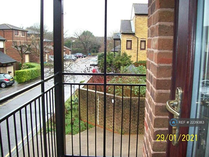 2 Bedroom Flat To Rent In Langdon Hills, Basildon, SS16