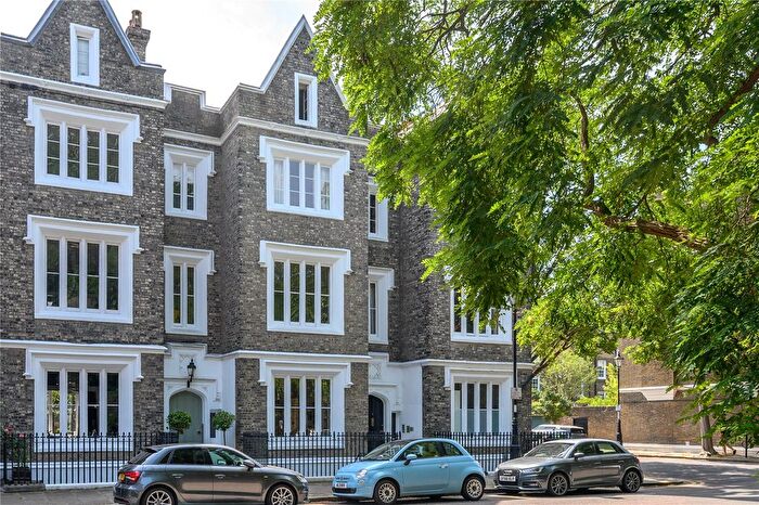 5 Bedroom Terraced House For Sale In Lonsdale Square, London, N1