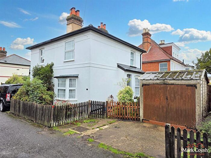 2 Bedroom Semi Detached House For Sale In Magazine Place, Leatherhead, KT22