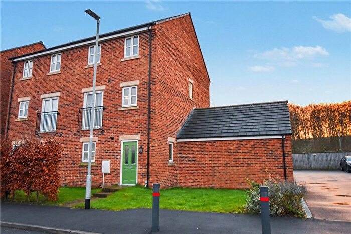 3 Bedroom Semi-Detached House For Sale In Scampston Drive, East Ardsley, Wakefield, West Yorkshire, WF3