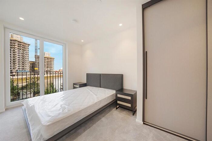 2 Bedroom House To Rent In Hemlock Street, London, E14