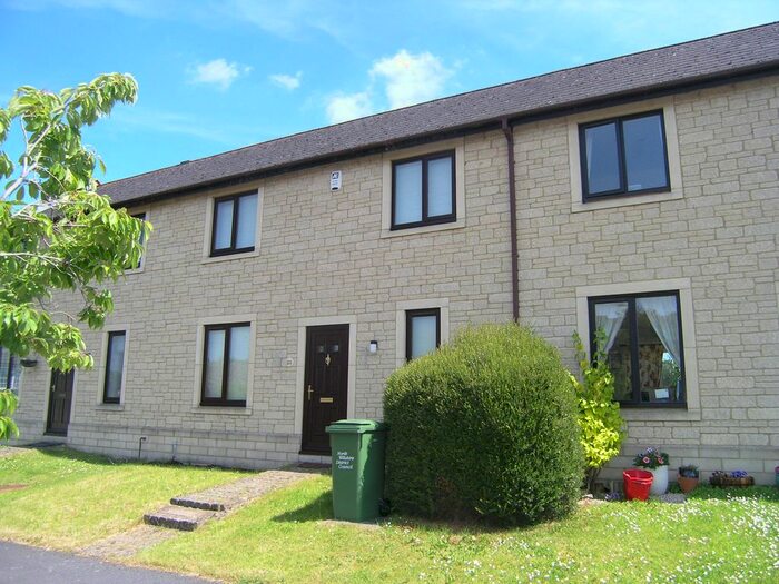 3 Bedroom Property To Rent In Oldbury Prior, Calne, SN11