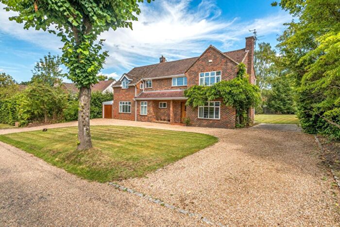 5 Bedroom Detached House For Sale In High Park Avenue, East Horsley, KT24