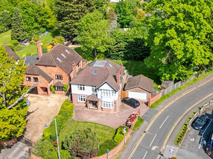 5 Bedroom Detached House For Sale In Wokingham Road, Earley, RG6