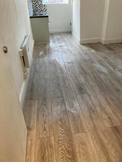 Studio To Rent In Palmeira Avenue, Westcliff-On-Sea, Essex, SS0