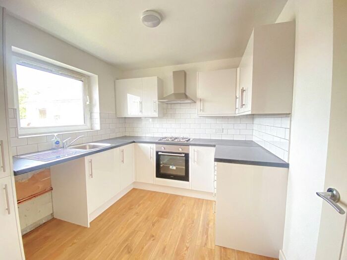 1 Bedroom Flat To Rent In Exeter Road, Dagenham, Essex, Tp, Uk, RM10