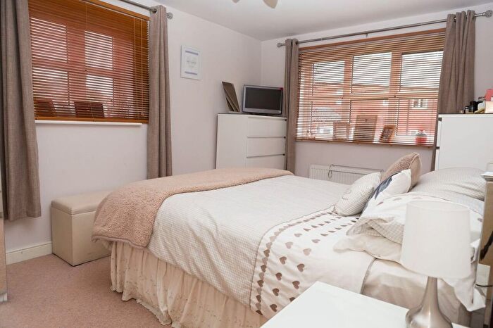 2 Bedroom Flat For Sale In Ladybank Avenue, Fulwood, Preston, PR2