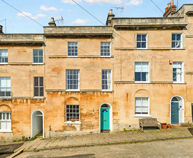 4 Bedroom Terraced House For Sale In Highbury Place, Bath, BA1