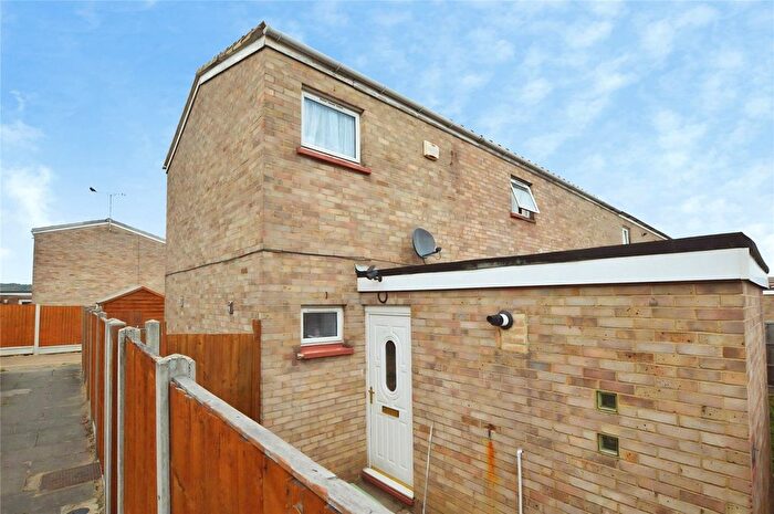 4 Bedroom End Of Terrace House For Sale In Oxwich Close, Corringham, Stanford-Le-Hope, Essex, SS17