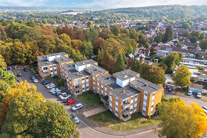3 Bedroom Flat For Sale In Ancastle Green, Henley-On-Thames, Oxfordshire, RG9