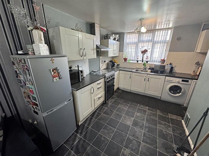 4 Bedroom Property For Sale In St. Marks Crescent, Birmingham, B1