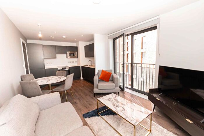 3 Bedroom Apartment To Rent In Commerce Quay, Ordsall Lane, Salford, M5