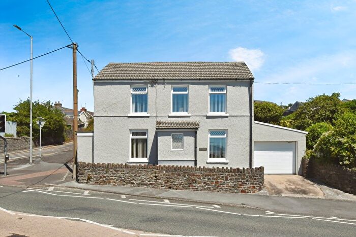 3 Bedroom Detached House For Sale In Pwll Road, Llanelli, Dyfed, SA15
