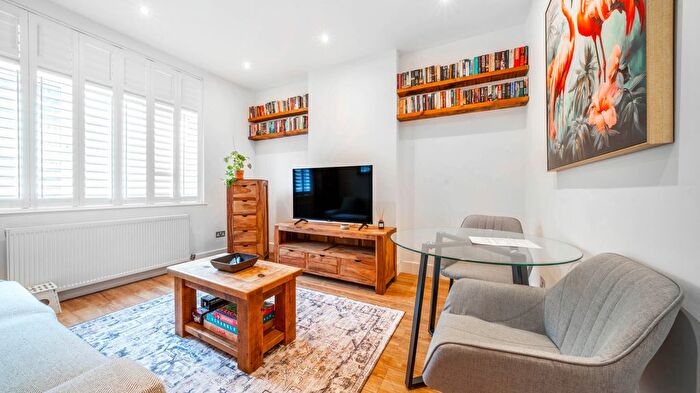 1 Bedroom Flat To Rent In Chapter Road, London ., NW2