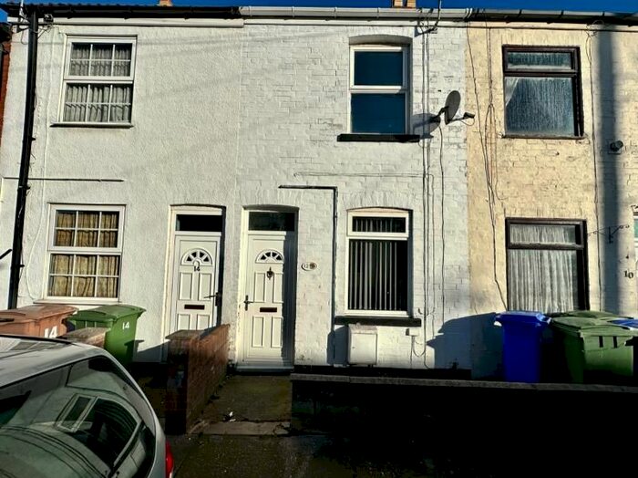 2 Bedroom Terraced House To Rent In Norwood Grove, Beverley, HU17