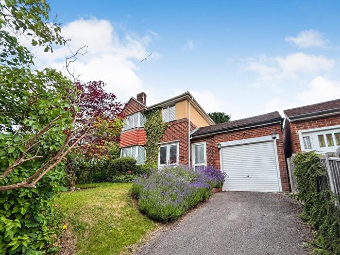3 Bedroom Semi-Detached House For Sale In Overdown Road, Tilehurst, Reading, RG31