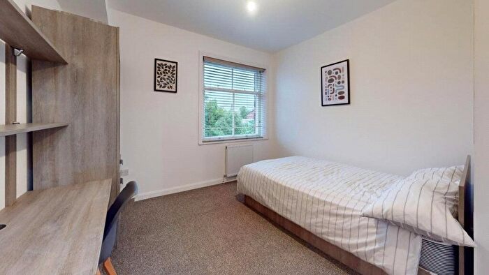 5 Bedroom Detached House To Rent In Queen's Crescent, London, NW5