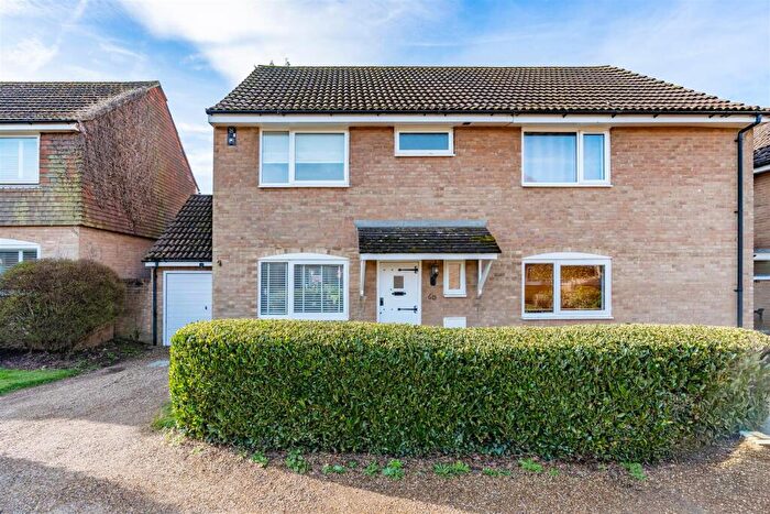 3 Bedroom Semi Detached House For Sale In Seven Acres, New Ash Green, DA3