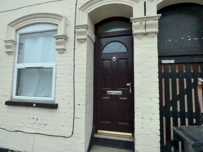 1 Bedroom Flat To Rent In High Town Road, Luton, LU2