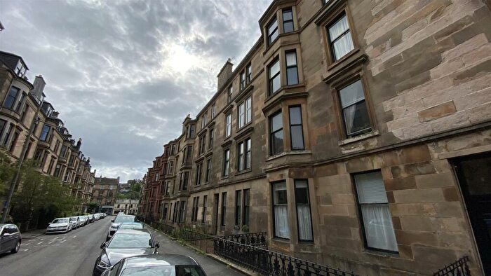 3 Bedroom Flat To Rent In Ruthven Street, /, Glasgow, G12