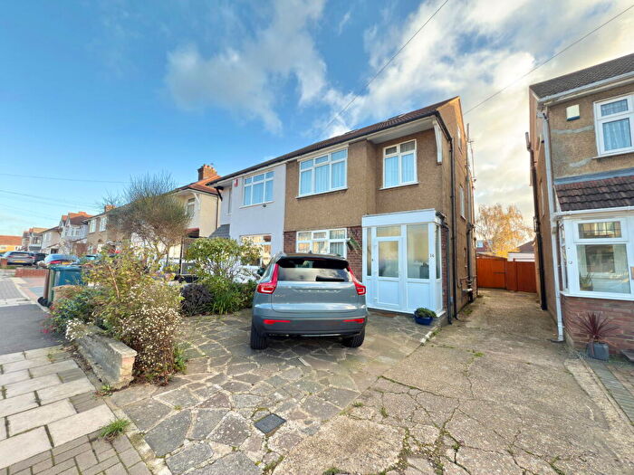 4 Bedroom Semi Detached House For Sale In Grange Avenue, Stanmore, HA7