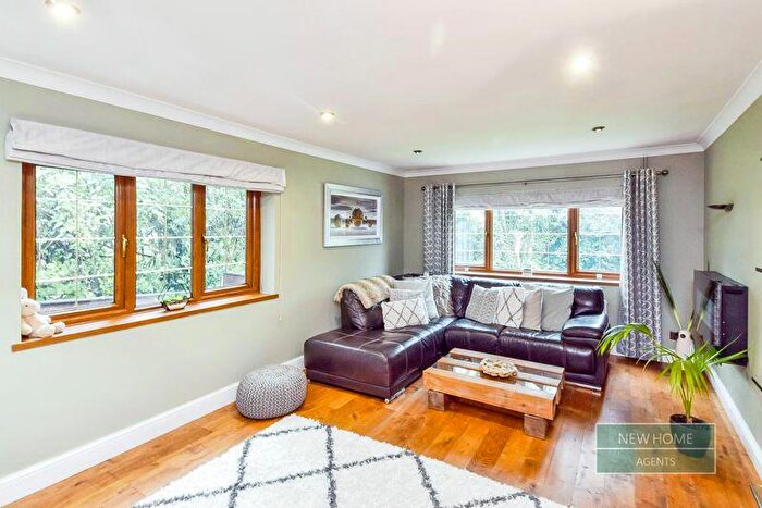 4 Bedroom Detached House For Sale In Waterloo Road, Capel Hendre, Ammanford, SA18