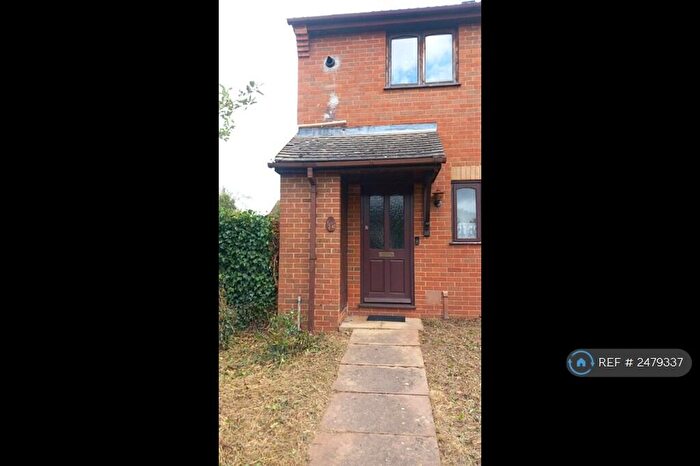 2 Bedroom Terraced House To Rent In Woodpecker Way, Northampton, NN4
