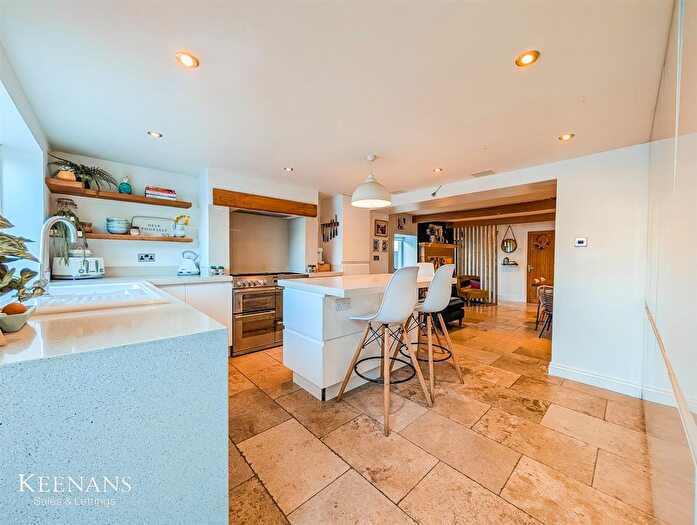 5 Bedroom End Of Terrace House For Sale In Wheatley Lane Road, Fence, Burnley, BB12