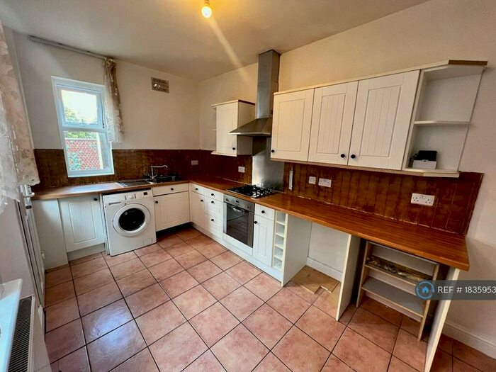 4 Bedroom Terraced House To Rent In Barclay Street, Leicester, LE3