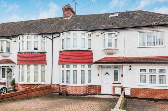 4 Bedroom Terraced House To Rent In Charter Way, Southgate, London, N14