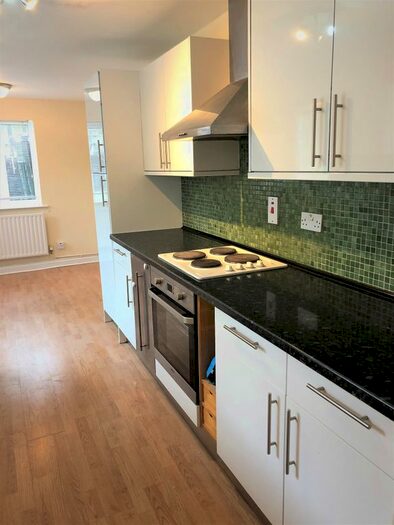 3 Bedroom Terraced House To Rent In St Edwards Street, Newport, NP20