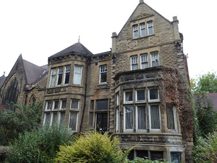 10 Bedroom Detached House For Sale In Harehills Avenue, Leeds, LS8