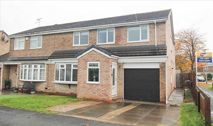 4 Bedroom Semi-detached House For Sale In Oakley Drive, Eastfield Green, Cramlington, NE23