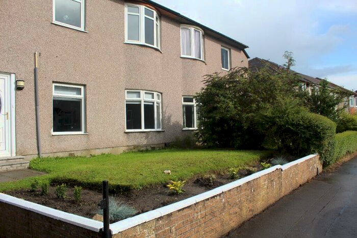 3 Bedroom Flat To Rent In Trinity Avenue, Cardonald, Glasgow, G52